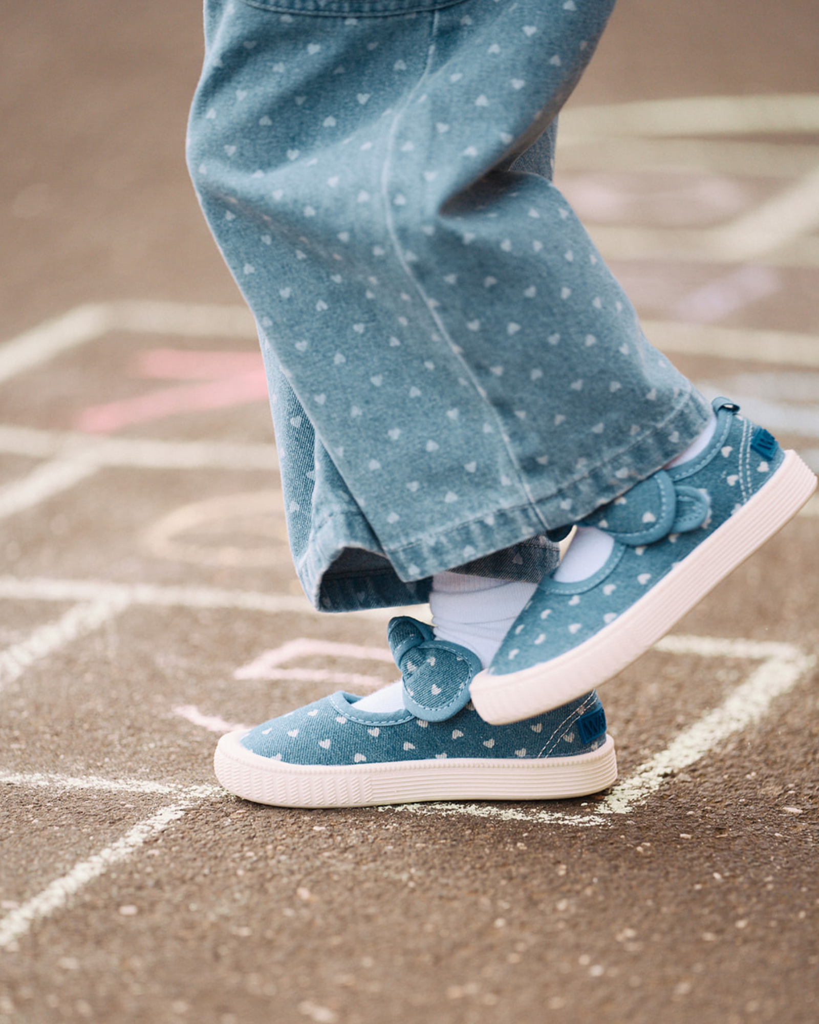 Millie Canvas - Denim Hearts