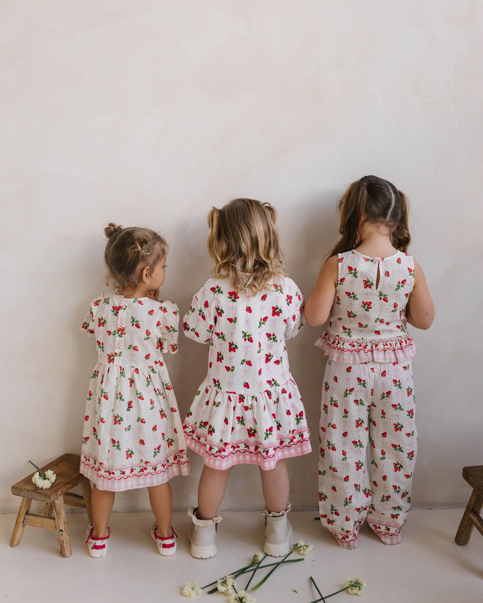 Mary Jane Bow Canvas - Strawberries & Cream