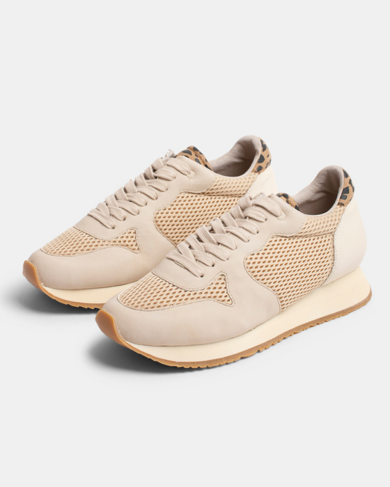 Pull and sales bear sneakers femme