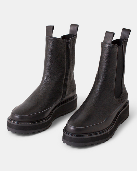 Jacs Leather Boot - Black Pebble