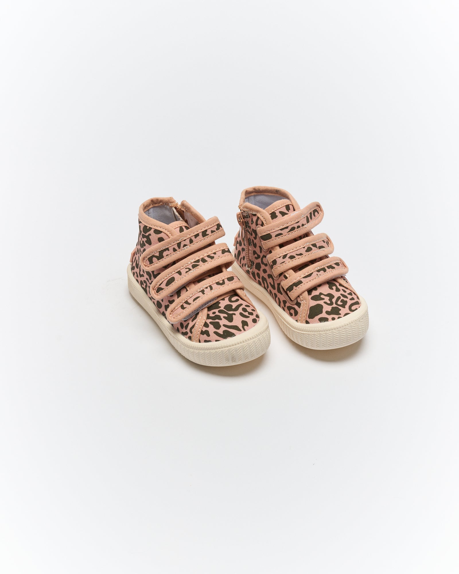 Billie Canvas - Pink Leopard