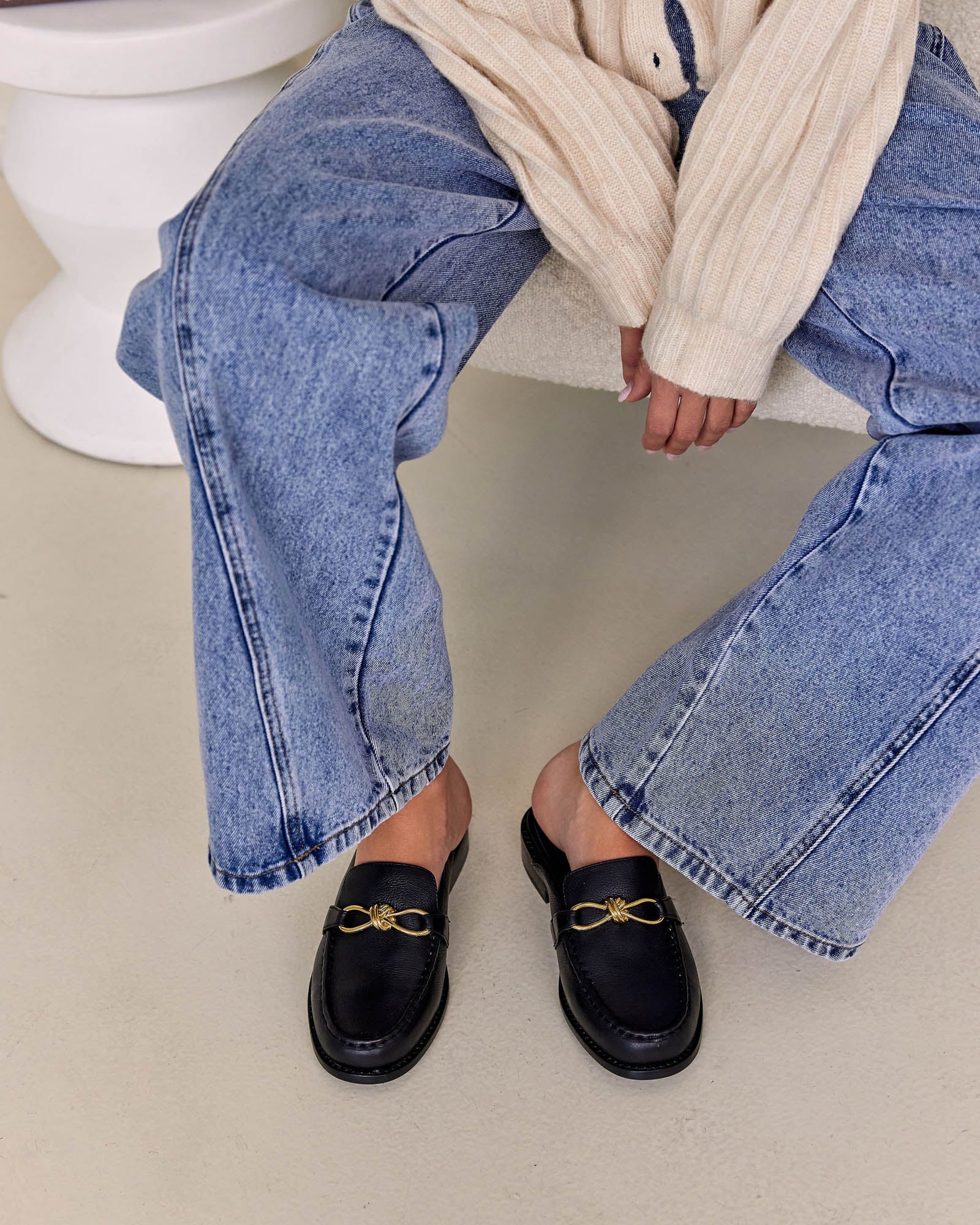 Honey Leather Mule - Black