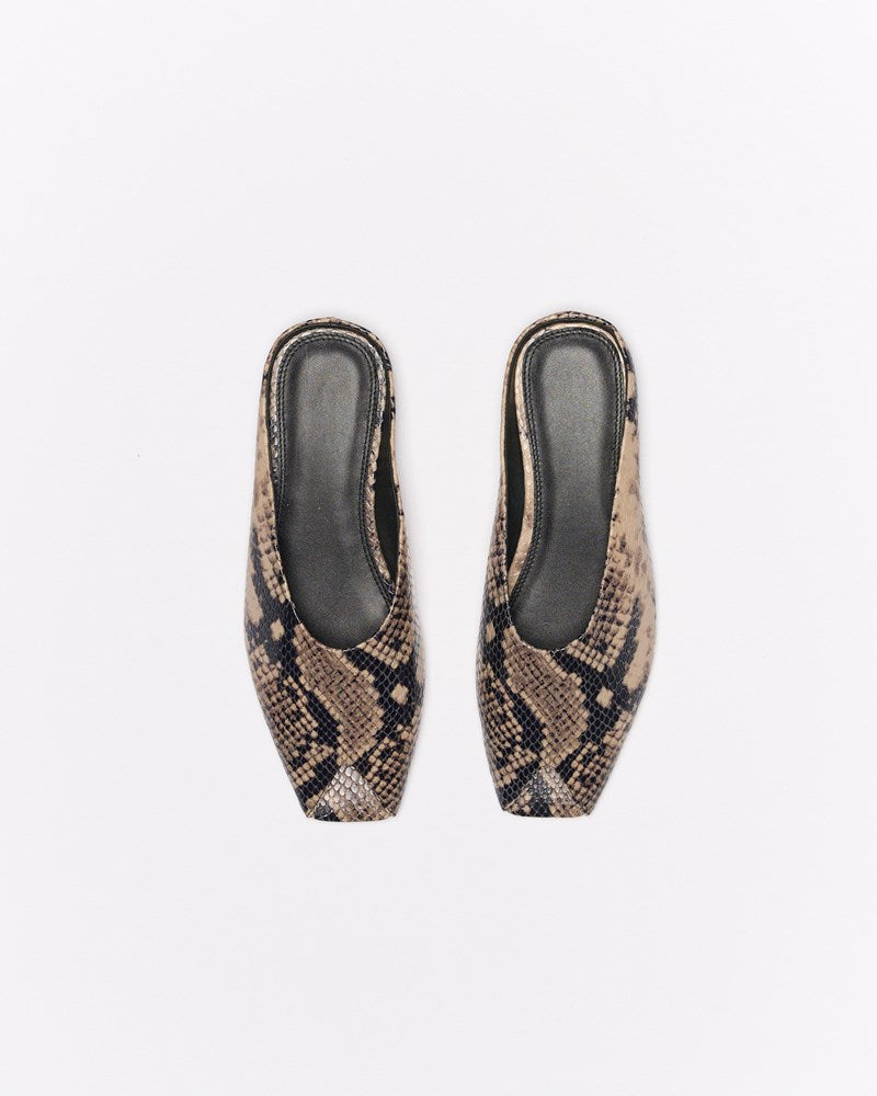 Pia Leather Mule - Smoke Snake