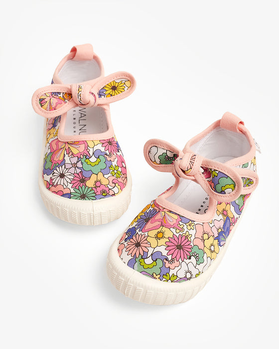 Millie Canvas - Retro Butterfly